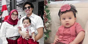 Kini Berusia 6 Bulan, Potret Baby Ameena Anak Aurel dan Atta yang Kini Makin Menggemaskan - Rambutnya Tambah Lebat
