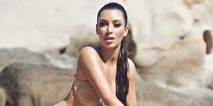 Koleksi Foto-Foto Terseksi Kim Kardashian di Dunia Maya