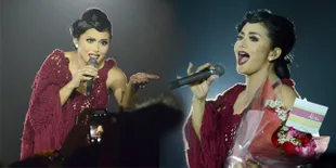 Konser Traya, Dedikasi KD Untuk Para Fans Setianya