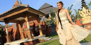 Kostum Nusantara Rasa Eropa - Mayang Yuditia