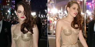 Kristen Stewart Tampil Hot Dengan Gaun Transparan
