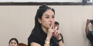 Kuasa Hukum Nikita Mirzani Sebut Saksi Reza Gladys Palsu, Ungkap Fakta Produk Tanpa Izin BPOM