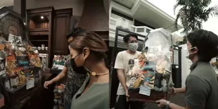 Lengkap Banget, Intip 8 Potret Isi Hampers Atta Halilintar Jelang Menikah - Ada Baju Sampai Cangkir Cantik 1 Set