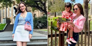 Liburan ke Australia, Shandy Aulia Pamer Foto Hot Berbikini - Ajak Claire ke Melbourne Zoo