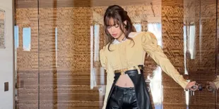 Lisa BLACKPINK di Show Louis Vuitton Paris Fashion Week 2026, Pamer Abs