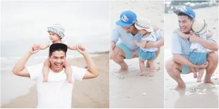 Lucunya Tingkah Nastusha Kala Main Pasir di Pantai, Nggemesin!