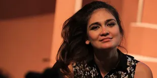 Luna Maya Dapat Baju Gratis Untuk Pernikahan Raffi
