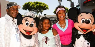 Manis dan Bikin Haru, Perjalanan Hidup Whitney - Bobbi Kristina