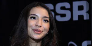 Manohara Odelia Pinot di Central Park