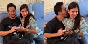 Masalah Rumah Tangganya Disebut Gimmick Oleh Jessica Iskandar, Ini 8 Potret Jeje Govinda dan Syahnaz Sadiqah Pamer Kemesraan