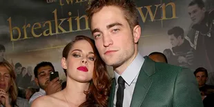 Mesranya Robert Pattinson - Kristen Stewart Saat di Red Carpet