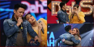Momen Gokil Ariel NOAH Digombalin Ayu Dewi di Atas Panggung