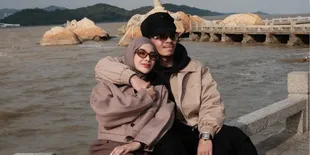 Momen Kebersamaan Keluarga Atta-Aurel dan Thariq-Aaliyah Buka Puasa Bareng, Interaksi Anak Jadi Sorotan