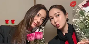 Momen Manis Jessica Jung dan Krystal di New York
