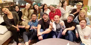 Momen Seru Buka Bersama 8 Selebritis Bersama Dengan Para Sahabat