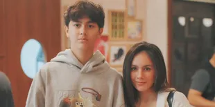 Momen Wulan Guritno Bareng Putra Bungsu, Lebih Cocok Dipanggil Kakak Adik