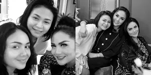 Momen yang Kini Semakin Langka, Intip 9 Potret Yuni Shara dan Krisdayanti Kumpul Keluarga Lengkap Bersama Adik dan Ibunya