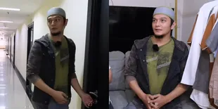 Mundur Dari Dunia Hiburan Usai Putuskan Hijrah, Potret Rico Verald yang Kini Fokus Jualan Baju