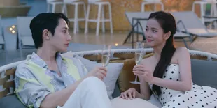 Netflix Bagikan Still Cut Jisoo Bareng Pacar Virtual di Drama BOYFRIEND ON DEMAND