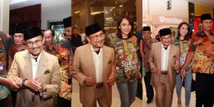 Nonton 'MY STUPID BOSS', BJ Habibie Dikawal Ketat Reza - BCL