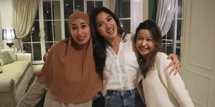 Nyaman dan Bikin Betah, 15 Potret Rumah Annisa Trihapsari - Interiornya Bertema Arab Saudi