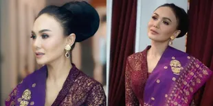 Pakai Kebaya Ungu, Ini Sederet Potret Yuni Shara Tampil Bak Konglomerat di Acara Malam Syukuran Pernikahan Aurel - Atta