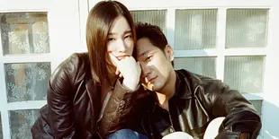 Pamer Kemesraan di Sosial Media Pribadi dan Pemotretan Majalah, Son Seok Gu dan Jeon Jong Seo Sukses Bikin Iri Penggemar!