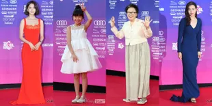 Parade Gaun di Red Carpet 1st Seoul Award, Artis Cilik - Nenek