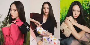 Pemotretan Krystal Jung Jadi Brand Ambassador Global Pertama 'CHARLES & KEITH', Ice Princess Cantik di Taman Bunga!