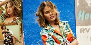 Pemotretan Terbaru Chrissy Teigen, Tropikal nan Eksotik!