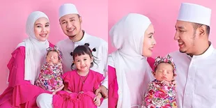 Pemotretan Terbaru Keluarga Kartika Putri Bareng Suami dan Dua Anaknya, Pamer Keharmonisan dengan Tema Serba Warna Pink