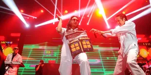 Penampilan Far East Movement di Java Soulnation 2013