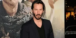 Penampilan Mengejutkan Keanu Reeves Dengan Tubuh Gemuk