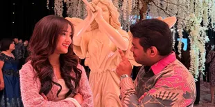 Penampilan Serasi Fuji dan Fadil Jaidi di Resepsi Vior, Berdua Foto Bareng Pengantin - Sudah Jadian?