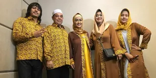 Perjalanan Umrah Jupe - Ria Irawan di Tengah-Tengah Sakit Kanker
