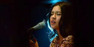 Pesona Cantik Raisa di Atas Panggung, Awas Jatuh Cinta!