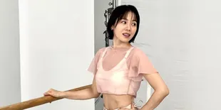 Pesona Son Ye Jin di Behind The Scene Pemotretan Terbaru, Pamer Abs