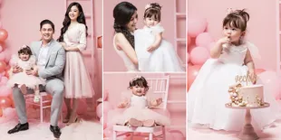 Photoshoot Ultah Anak Franda & Samuel Zylgwyn, Pink Nggemesin!