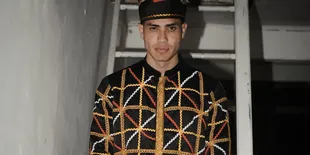 7 Potret Aisar Khaled Ikut Lomba Pacu Jalur, Berakhir Salto di Tengah Perlombaan