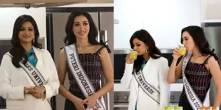 Potret Aksi Miss Univerese 2021, Harnaaz Sandhu & Puteri Indonesia 2022 Masak & Minum Jamu
