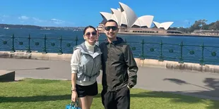 7 Potret Angel Karamoy Liburan Bareng Gusti Ega di Australia, Perlihatkan Kebersamaan