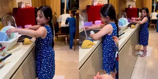 Potret Arsy Hermansyah Cuci Alat Makan Sendiri Meski Punya Banyak ART, Anang Bangga