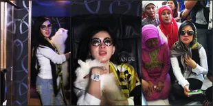 Potret Bus Mewah Syahrini - Perjalanan Menuju Makam Nike Ardila