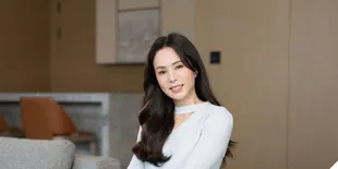 7 Potret Carman Lee Pemeran Bibi Lung yang Lagi  Asyik Jajan Street Food, Gak Tua-Tua