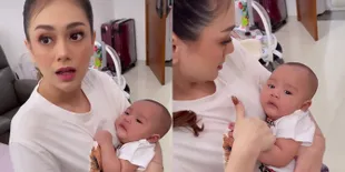 Potret Celine Evangelista Gendong Baby Rayyanza, Mengaku Langsung Ingin Punya Bayi Lagi!
