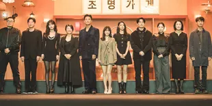 Potret Deretan Pemeran Utama 'LIGHT SHOP' di Konferensi Pers, dari Joo Ji Hoon Hingga Park Bo Young