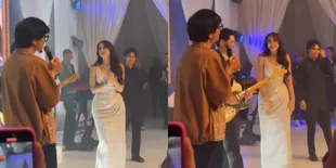 7 Potret Duta Sheila On 7 Nyanyi di Resepsi Luna Maya dan Maxime Bouttier, Diduga Izin Ronda