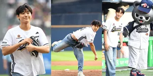 Potret Ganteng Lee Do Hyun Lempar Ceremonial Pitch di Pertandingan Doosan Bears
