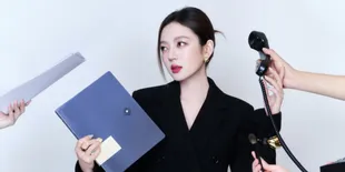 Potret He Rui Xian Tampil Cantik dengan Konsep yang Chic dan Berkelas