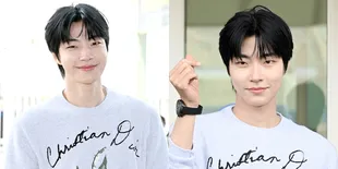 Potret Hwang In Youp di Bandara Menuju Indonesia, Wajah Gantengnya Berhiaskan Senyum Ramah